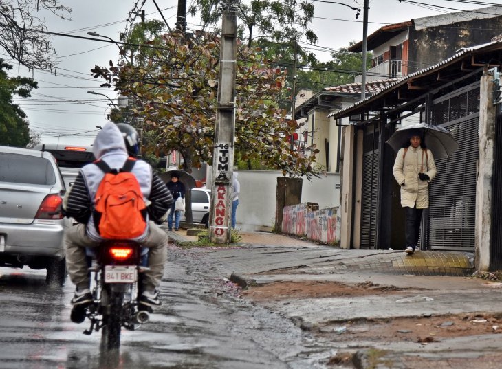 Martes frío y con lluvias dispersas, anuncia Meteorología