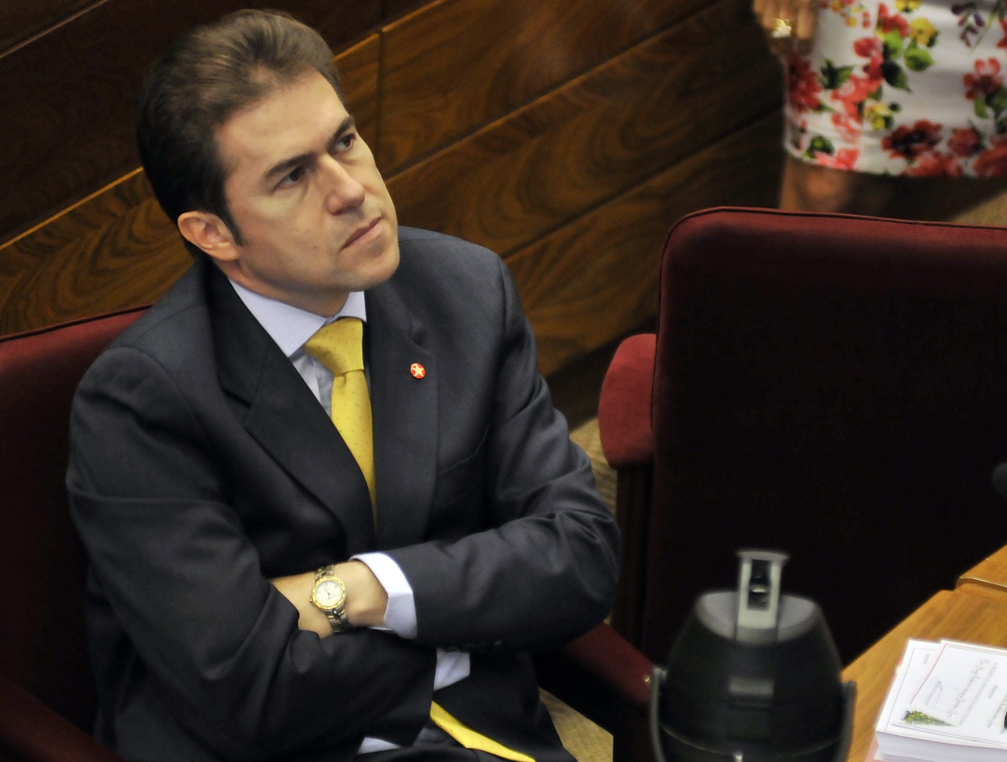 Un ingeniero no puede ser canciller, critica exembajador