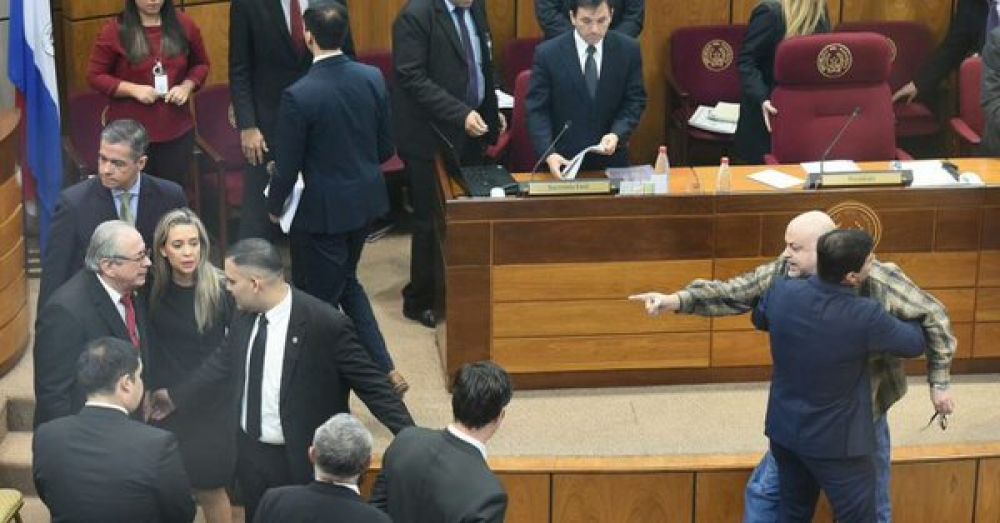 Corte repudia improperios de Payo Cubas contra ministras