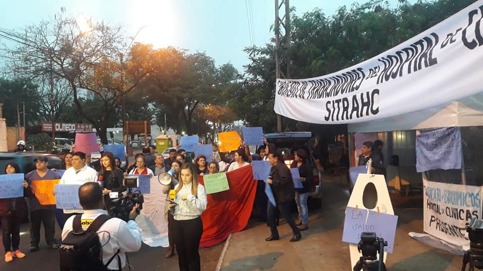 Sigue huelga en Clínicas: Sindicalistas esperan respuesta de Benigno López
