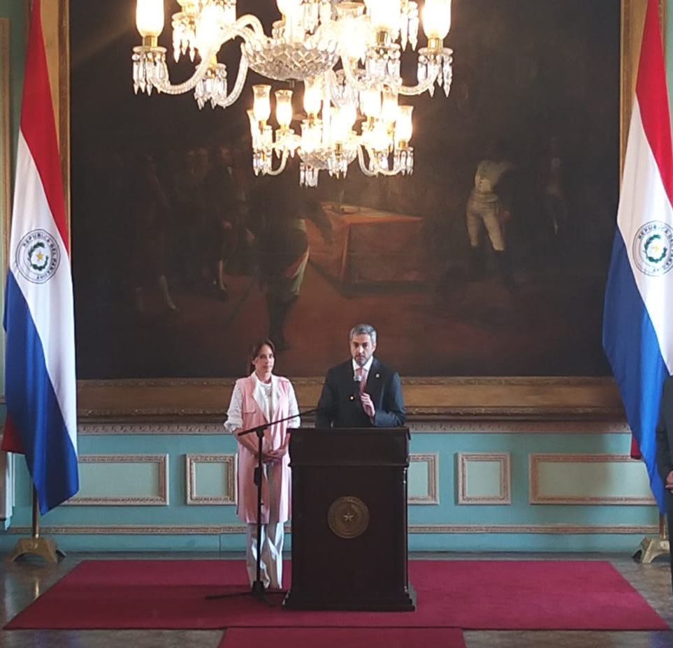 En discurso con poca fuerza, Mario Abdo pide disculpas y dice que “la verdad sanará a la Nación”