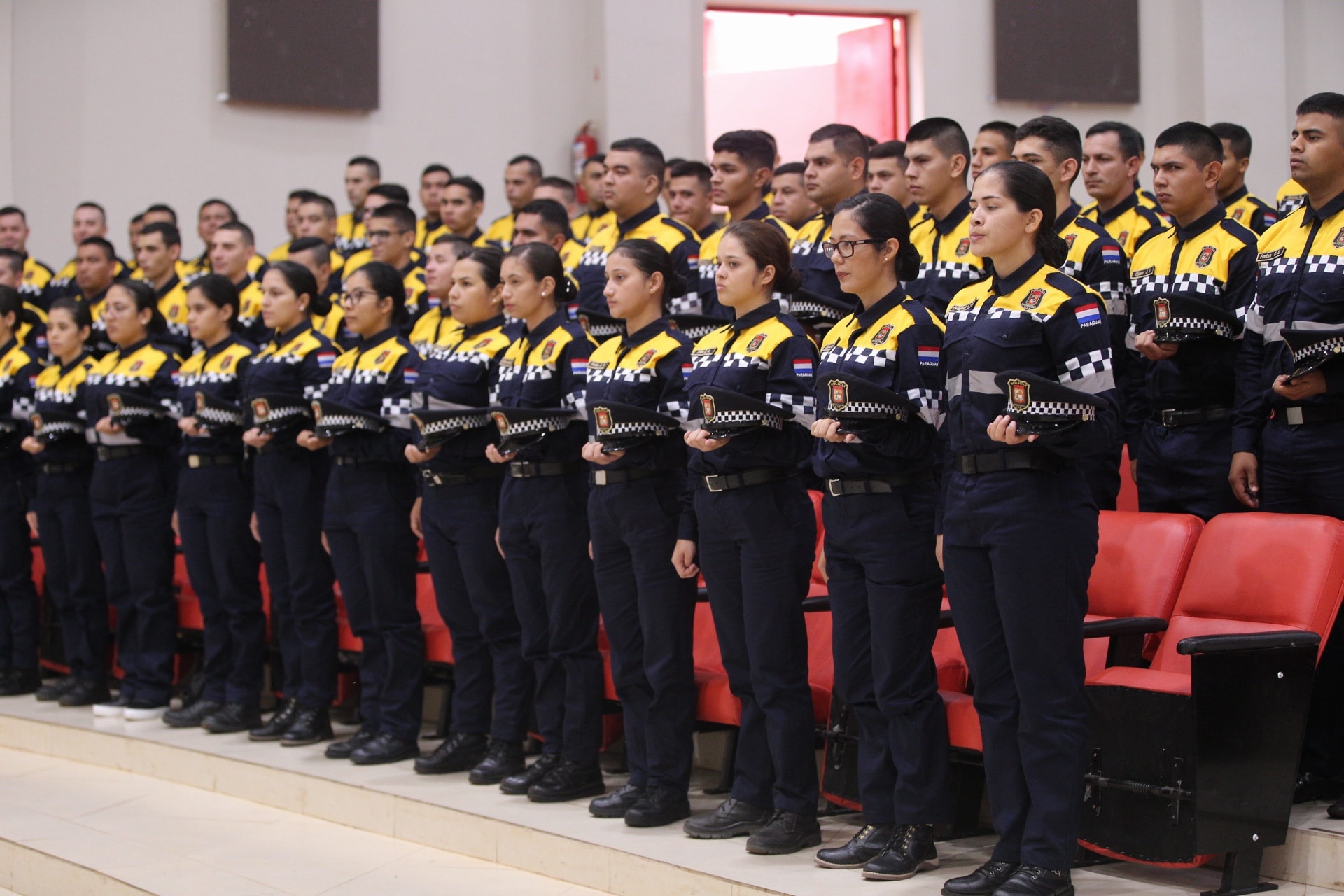 Ciudad del Este renueva plantel de agentes de PMT tras denuncias de coimas