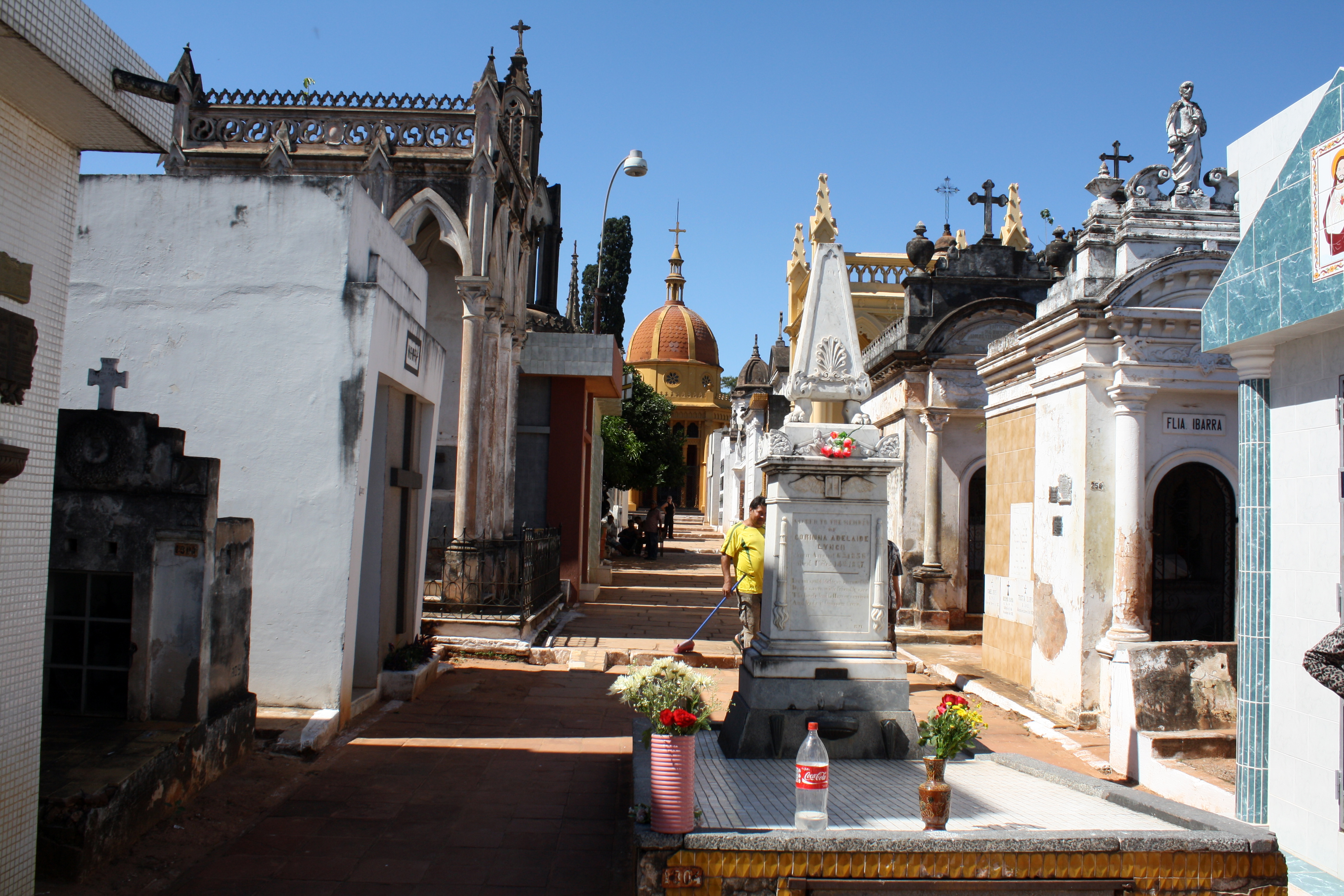 Cementerio del Este, principal víctima de marginales y “brujerías”