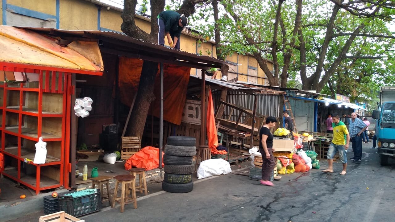 Desalojo de vendedores en Mercado de San Lorenzo