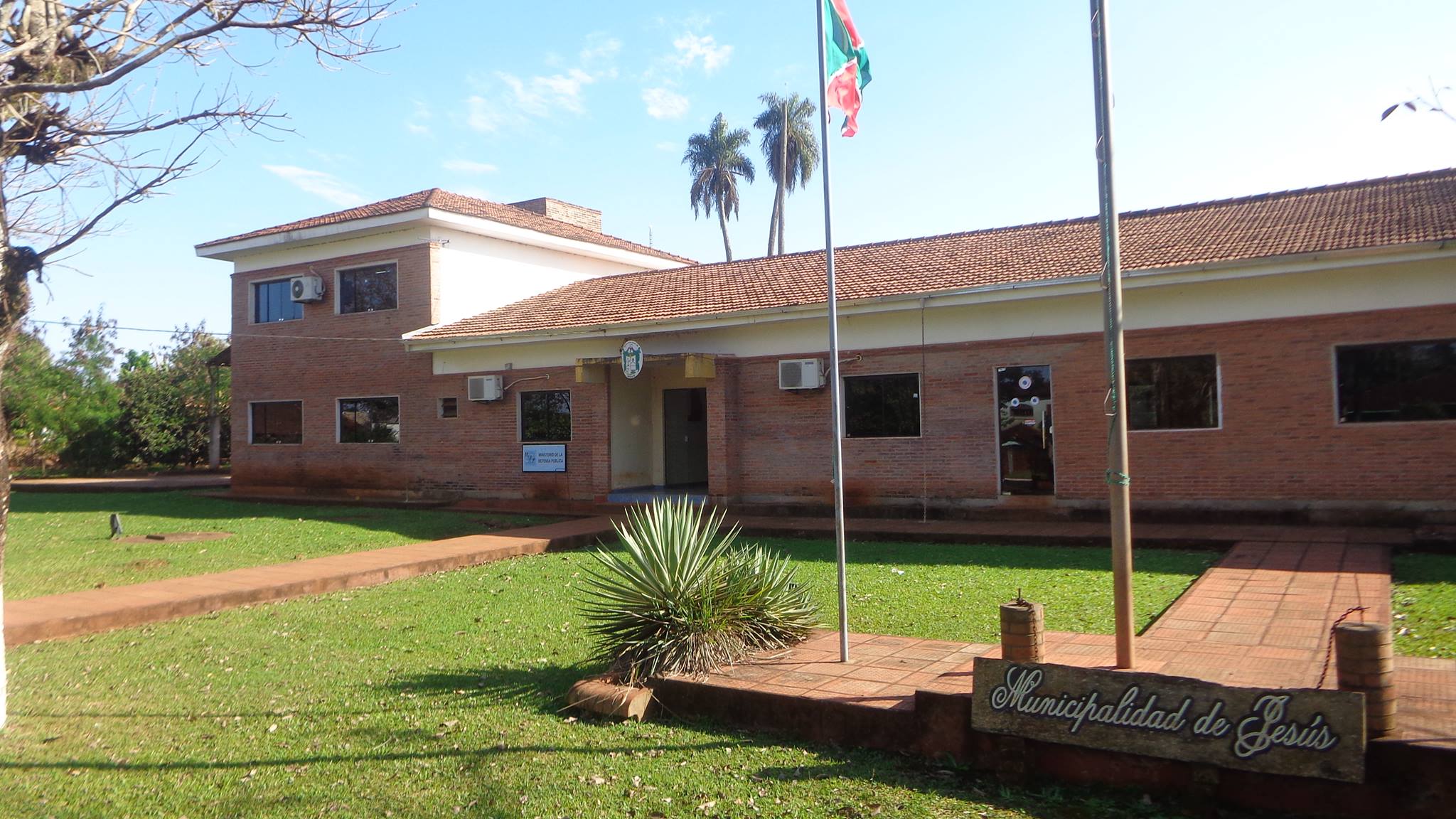 “Pelaron” municipalidad de Jesús de Tavarangue