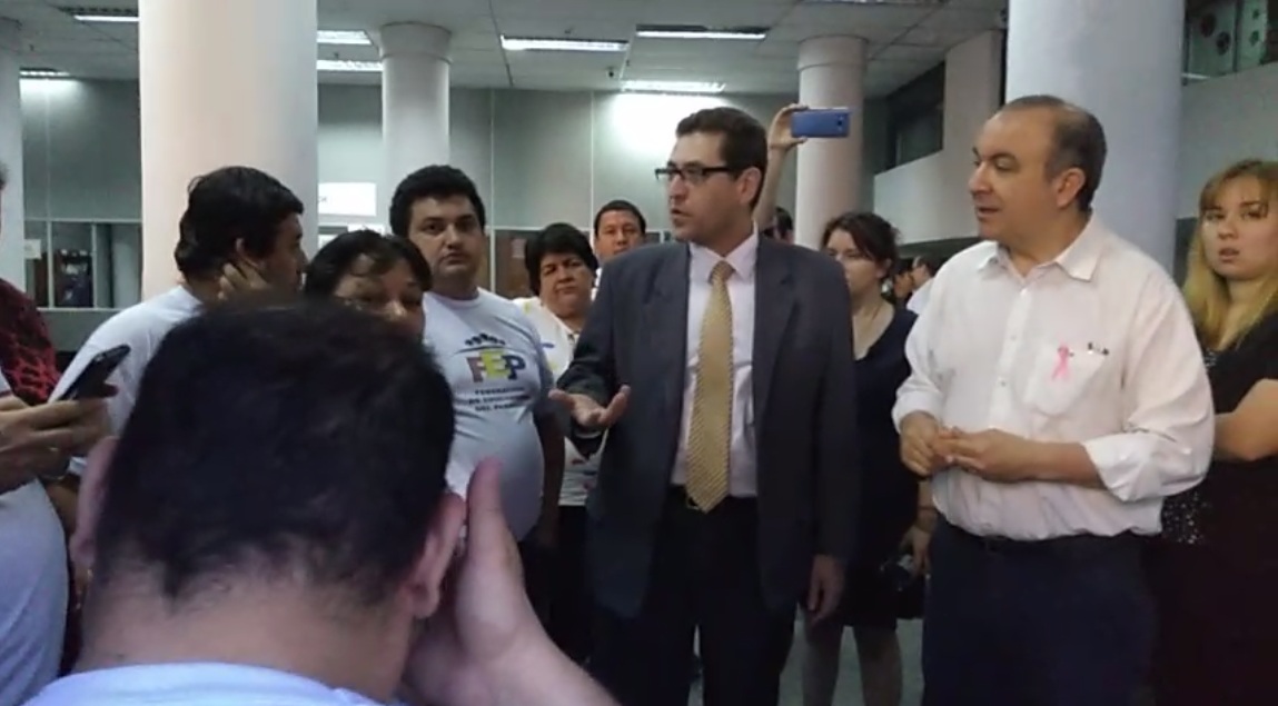 Toma de MEC “no tiene lógica”, según ministro