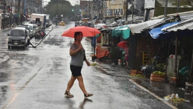 Jueves fresco a cálido y con lluvias dispersas, anuncia Meteorología