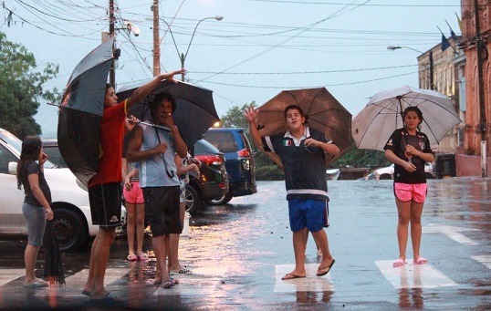 Martes fresco y lluvioso, anuncia Meteorología