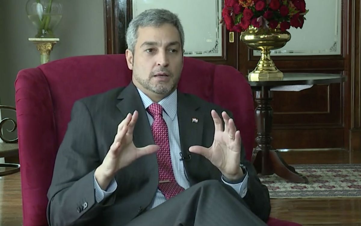 “El presidente transmite muchas contradicciones”