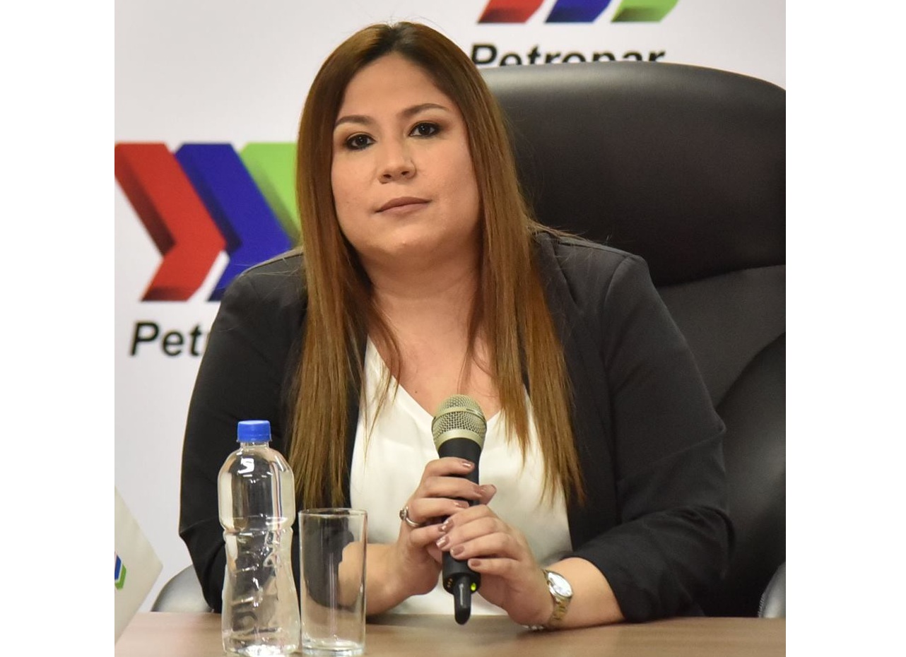 Fiscalía imputá a Patricia Samudio ex titular de Petropar por sobrefacturación de agua tónica