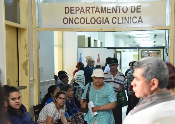 Pese a amparo y firma de ministro, pacientes aún no reciben medicamentos oncológicos