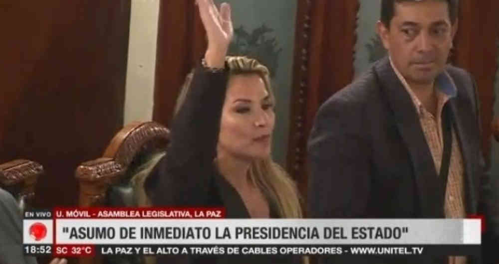 Senadora Jeanine Añez presidenta interina de Bolivia