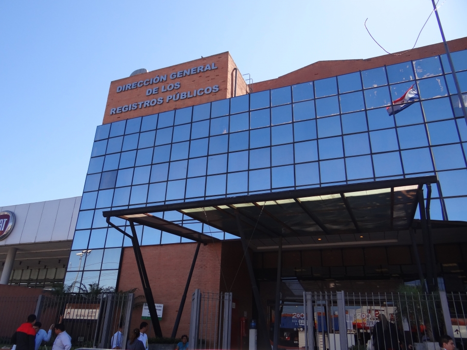 Escribanos denuncian no poder trabajar ante huelga en Poder Judicial
