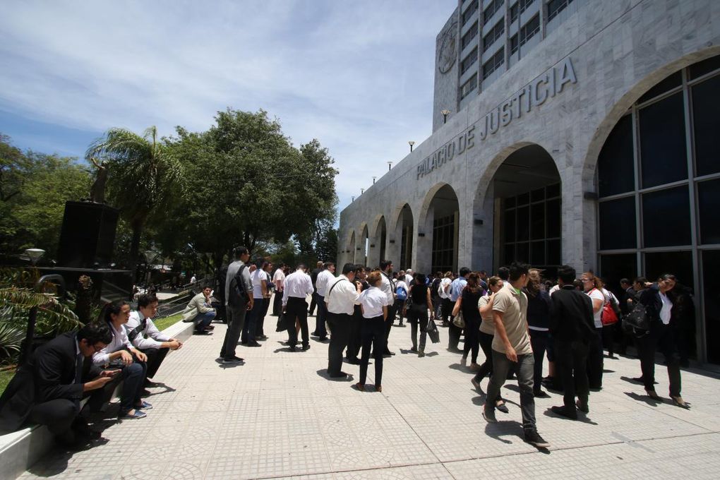 Abogados piden a Corte Suprema declarar ilegal a la huelga judicial