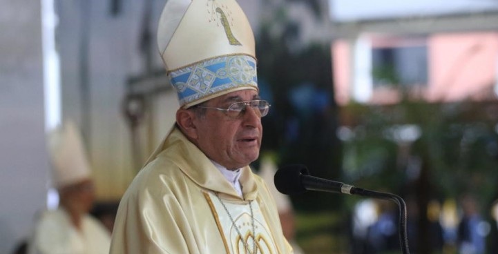 Seccionaleros se enojaron con Monseñor Valenzuela