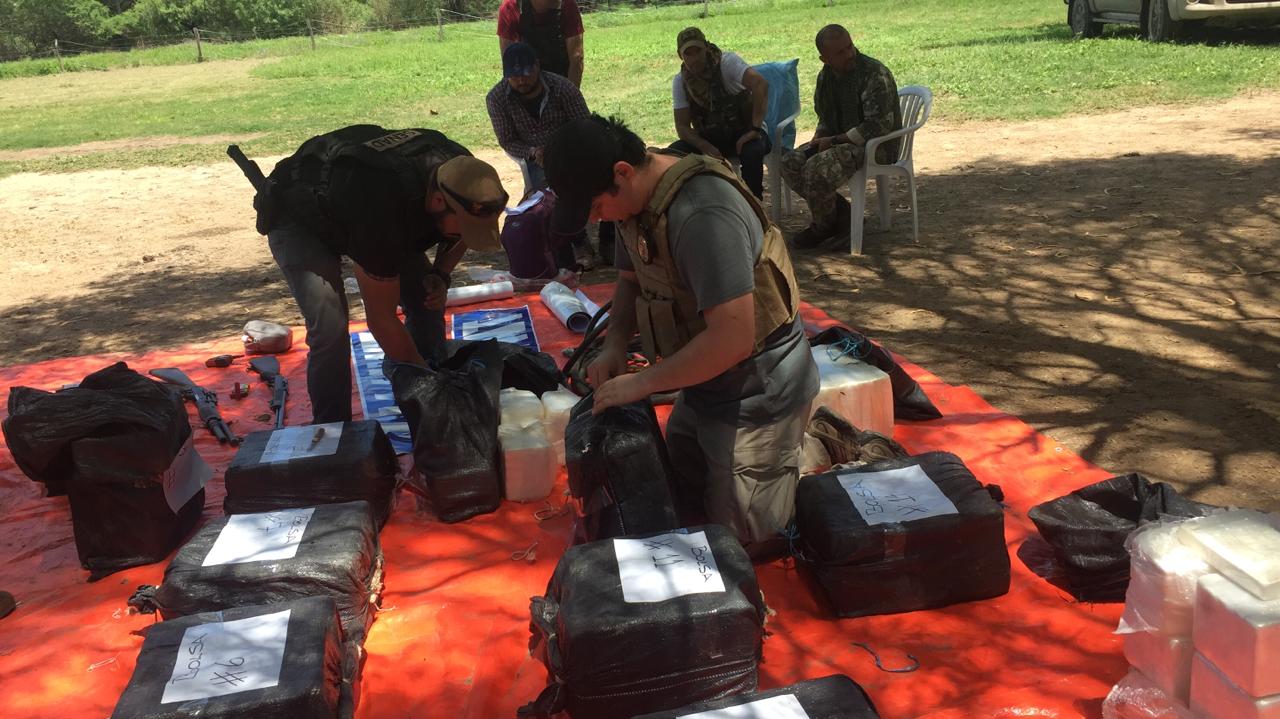 Decomisan 478 kilos de cocaína tras enfrentamiento armado en el chaco