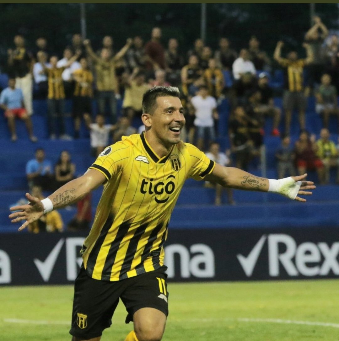 Guaraní pasa a la siguiente fase de la Libertadores con lluvia de goles.