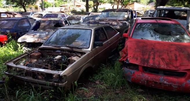 Comenzó retiro y destrucción de chatarras abandonadas en comisarías