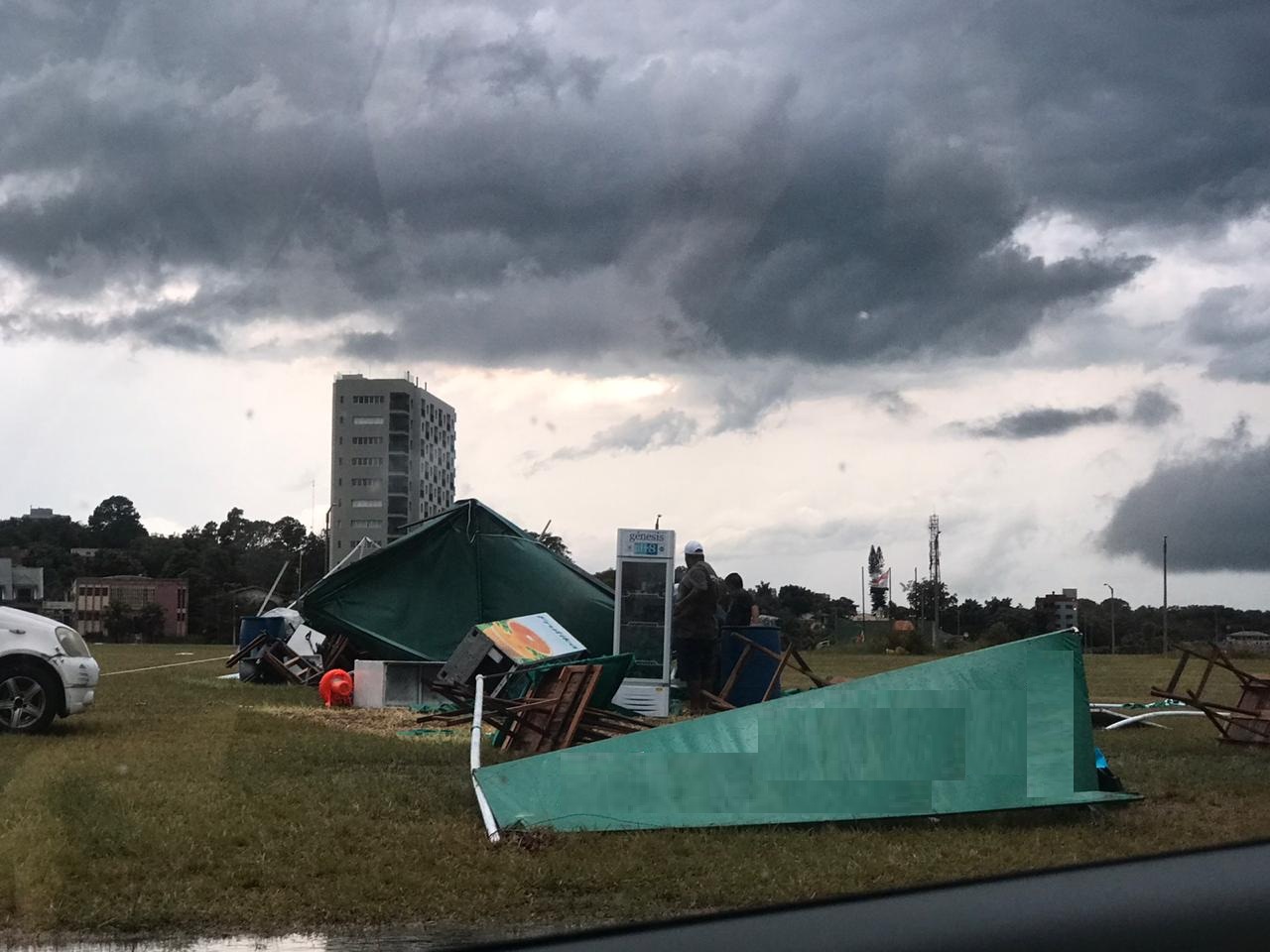 Itapúa: ANDE continúa con trabajos de reposición de energía tras fuerte tormenta