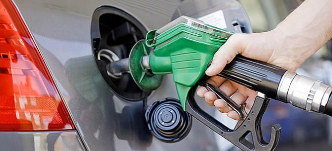 Empresarios de combustibles anuncian suba de precio de combustibles