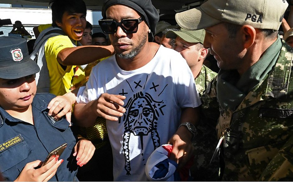 Corte confirma inexistencia de pedido de naturalización de Ronaldinho
