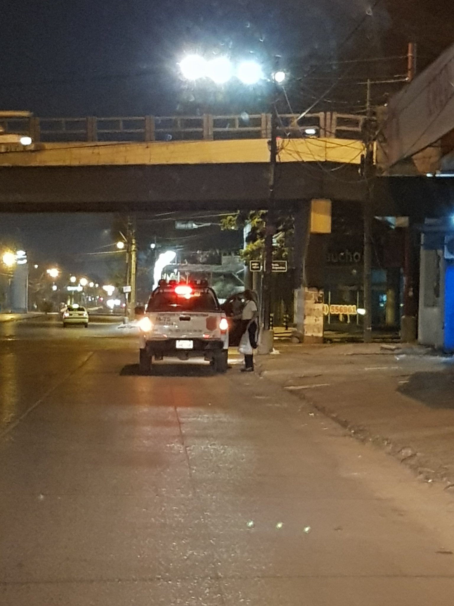 Euclides destaca “comportamiento del pueblo” tras primer día de restricción de circulación nocturna