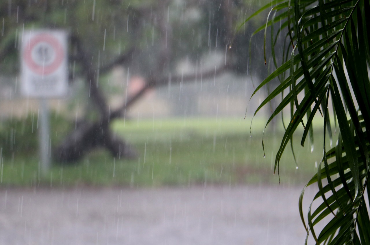 Jueves con lluvias, tormentas e ingreso de frente frío, pronostica Meteorología