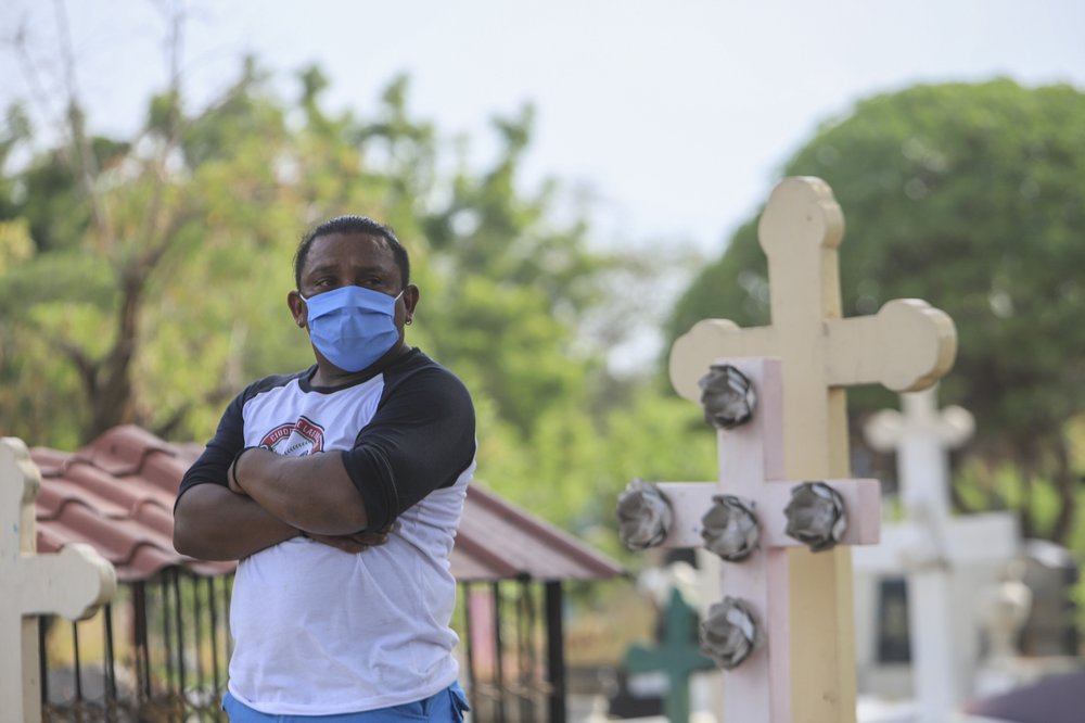 Nicaragua: “Entierros exprés” ponen en duda cifras de virus