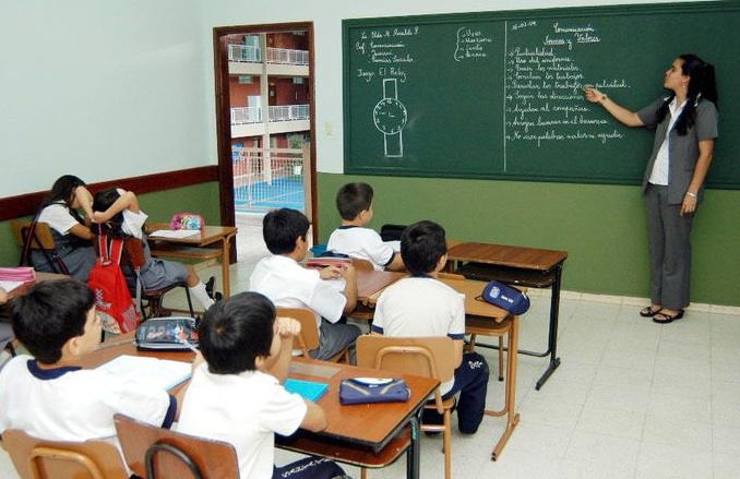 Para el Sindicatos de directores en definitiva no se debe volver a las clases presenciales en este año