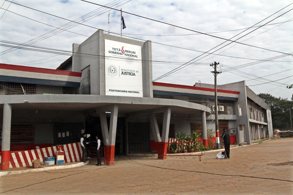 Confirman dos casos positivos de covid-19 en Tacumbú