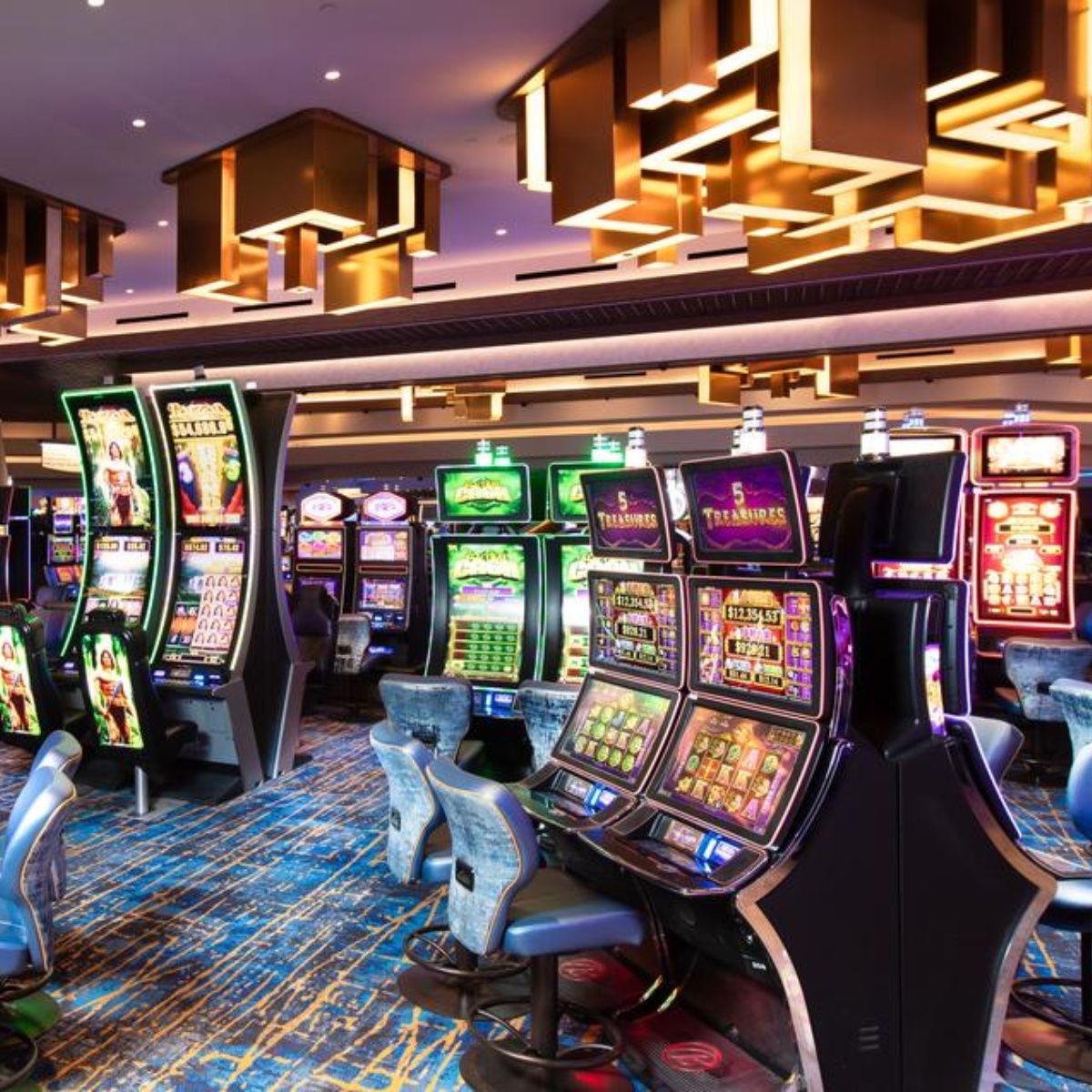 Funcionarios de casinos llevan más de 120 días sin trabajar y están desesperados