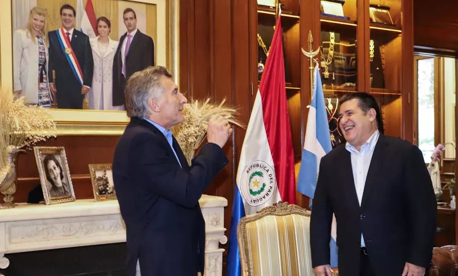 Protocolo sanitario fue modificado días antes para venida de Mauricio Macri a Paraguay