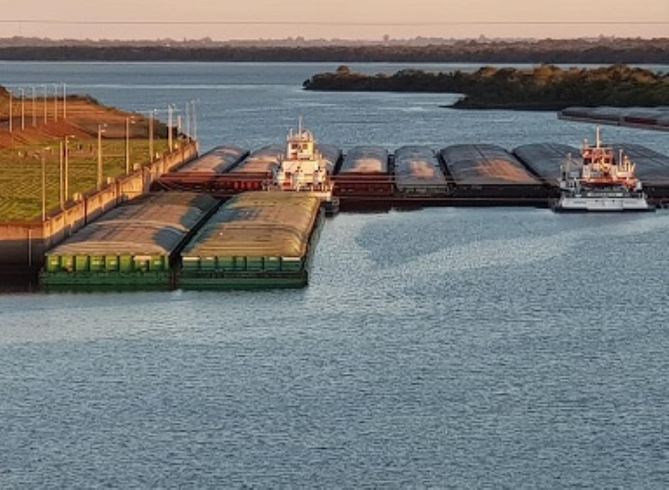 Inició apertura de compuertas para asegurar comercio fluvial por el río Paraná