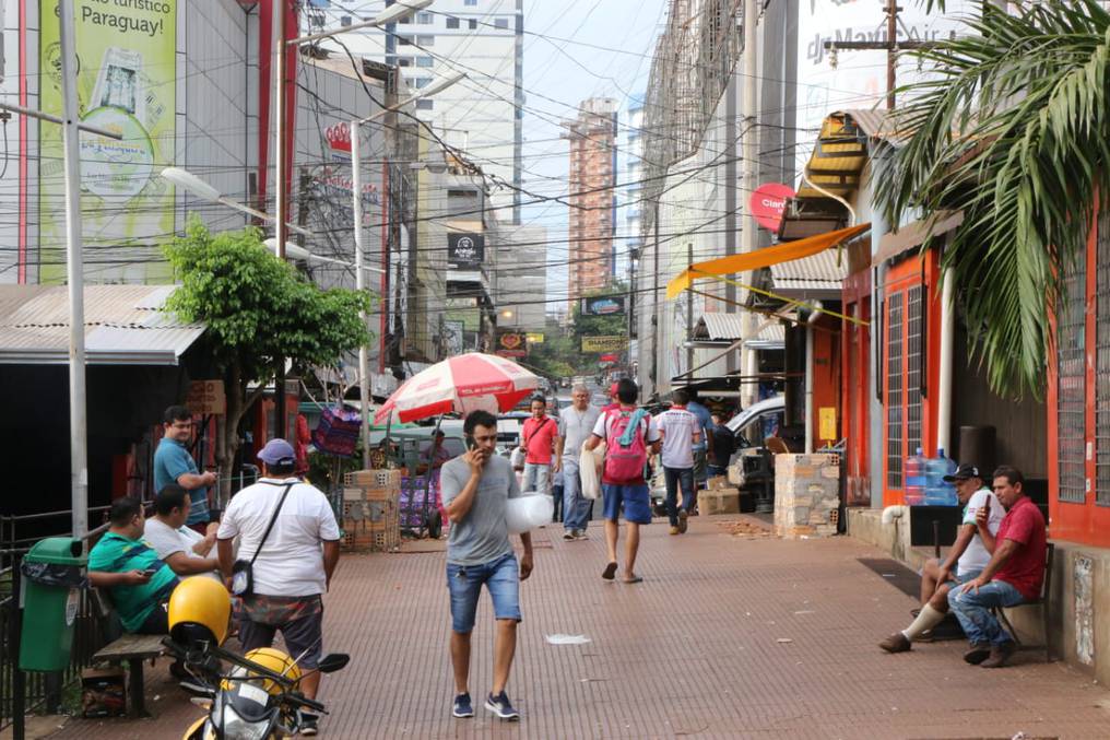 Habilitación de comercios en zona primaria en CDE y un “cerco de ventas” en PJC, posibles soluciones para economía de frontera