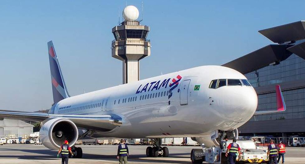 Tres aerolíneas proponen reactivar vuelos comerciales