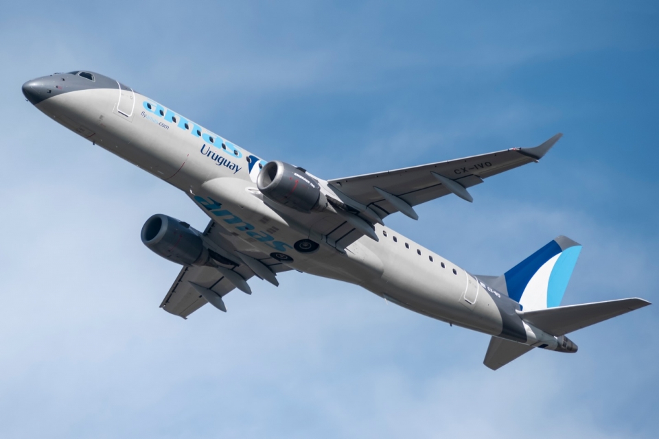 Aprobados los “vuelos burbujas” entre Paraguay y Uruguay: ¿Puede un pasajero volar a otro destino desde Montevideo?