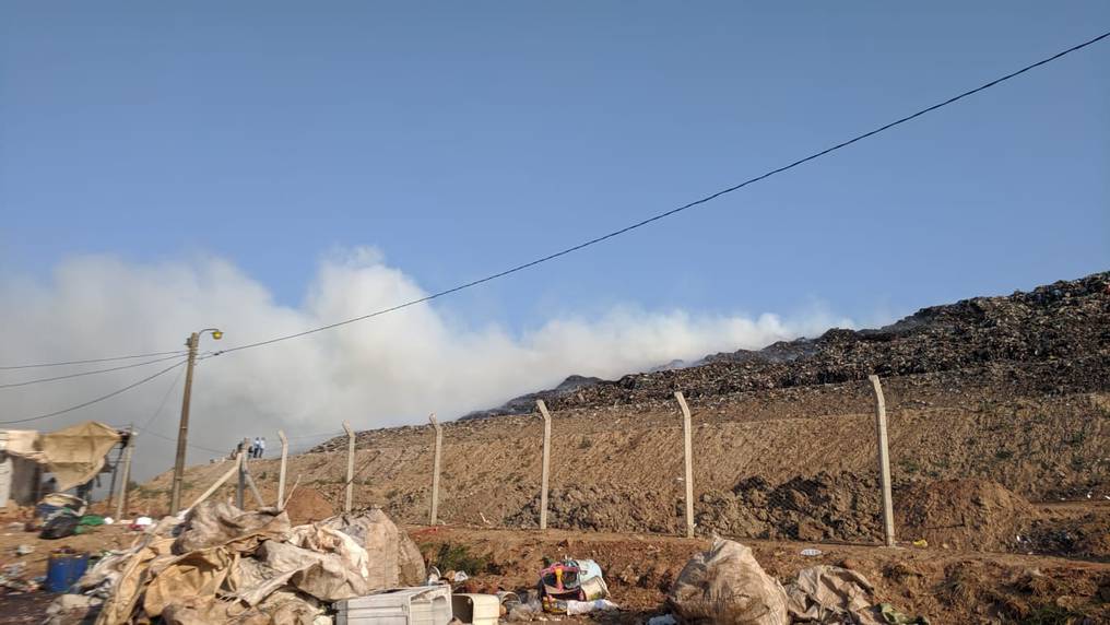 Escuela de Cateura funciona como albergue tras incendios