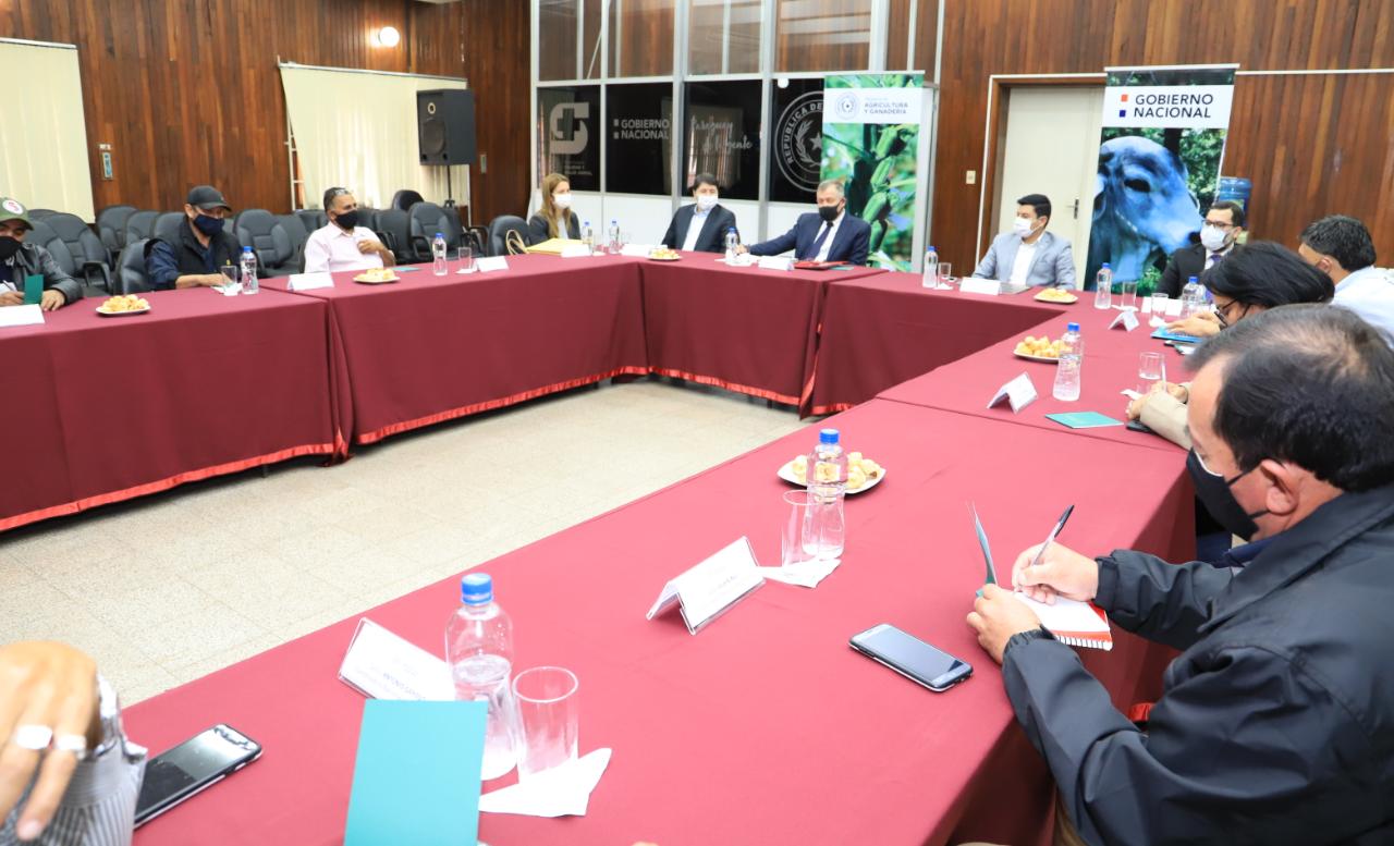Campesinos piden tierras administradas por SENABICO para reforma agraria