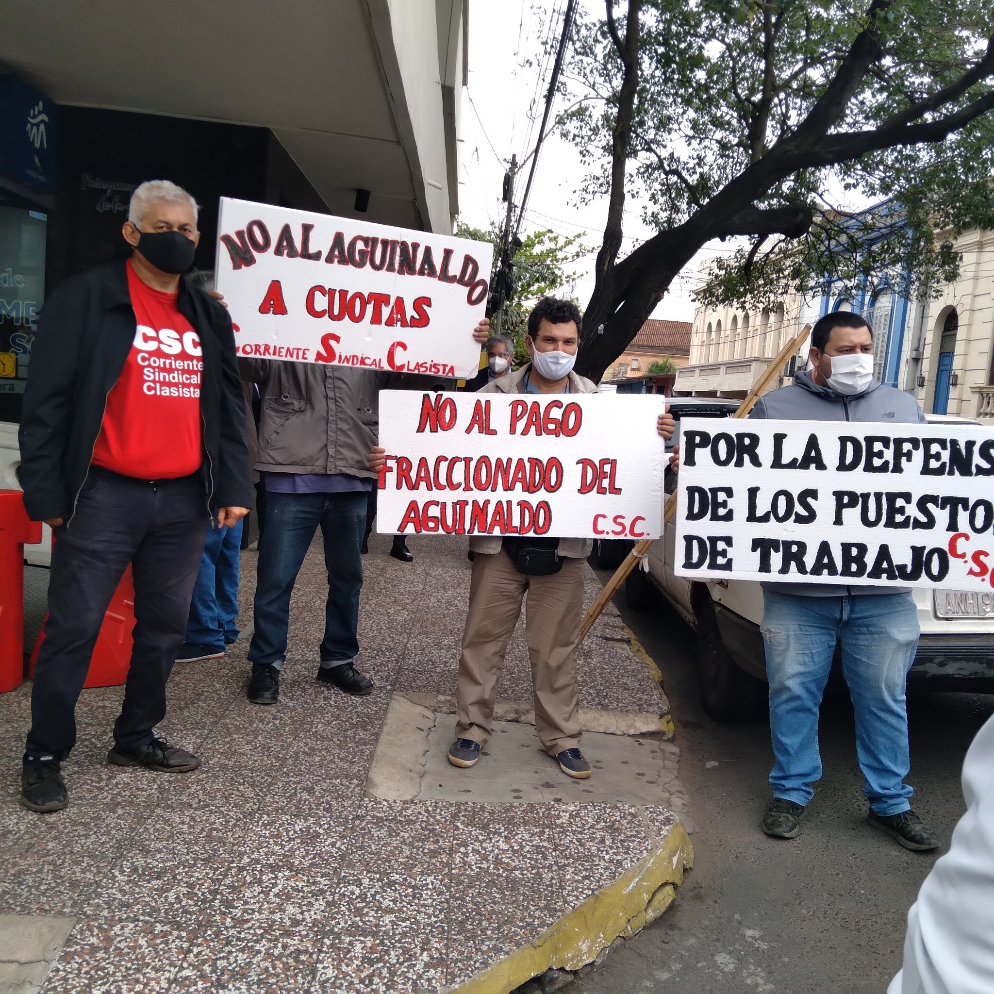 Sindicalistas protestan contra aguinaldo fraccionado