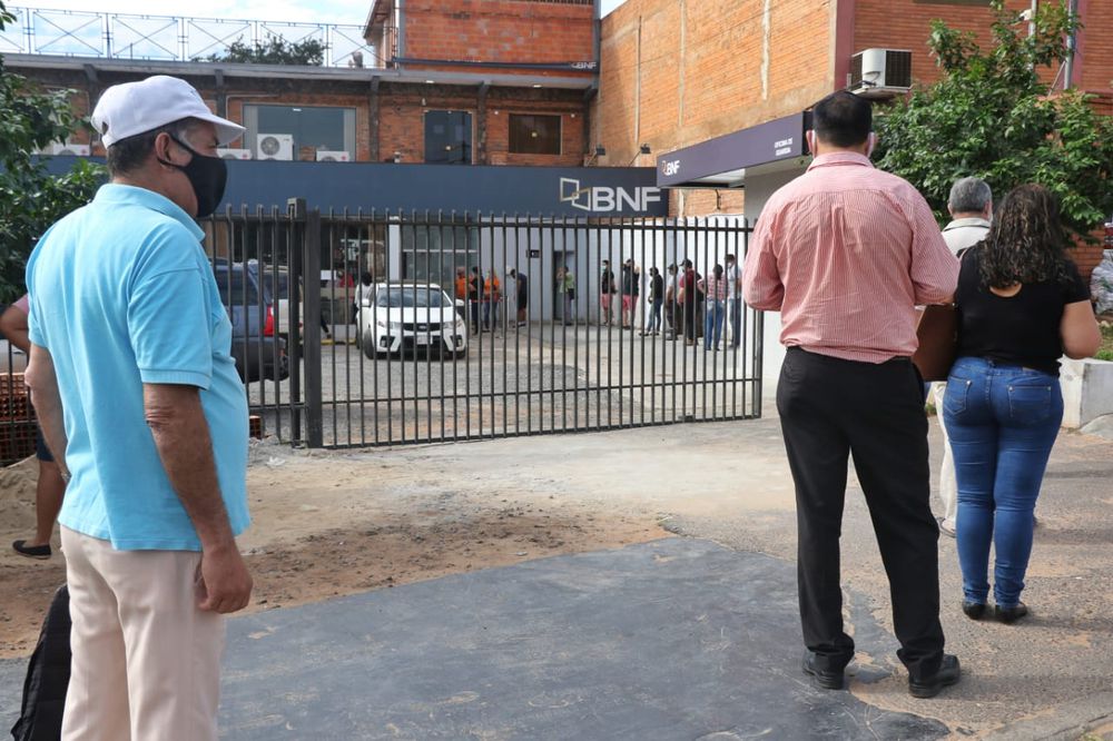 IPS no asegura pago de aguinaldos a trabajadores suspendidos