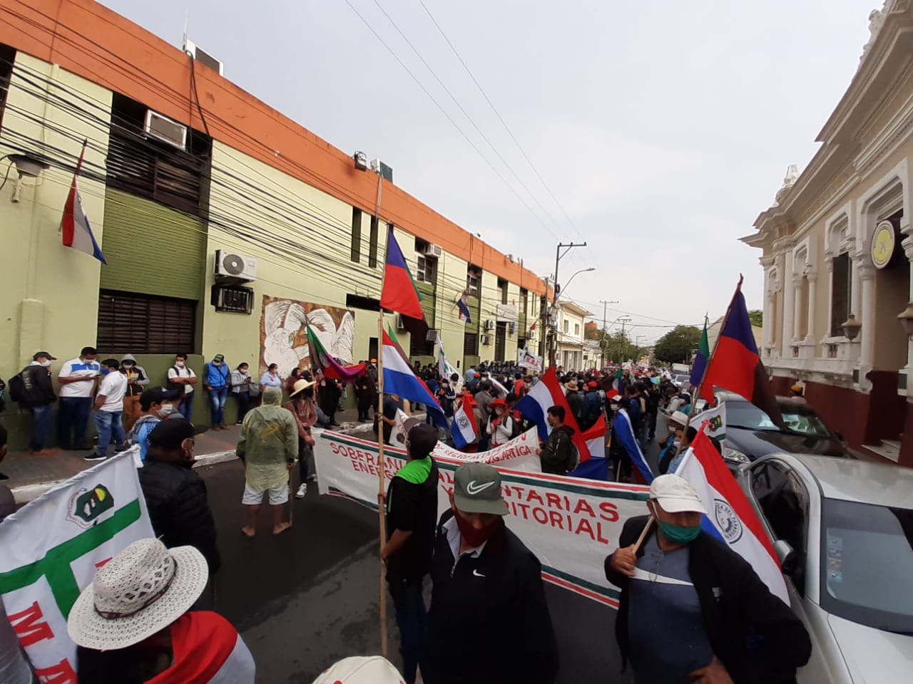 Campesinos marchan por Asunción reclamando acceso a tierras y condonación de deudas