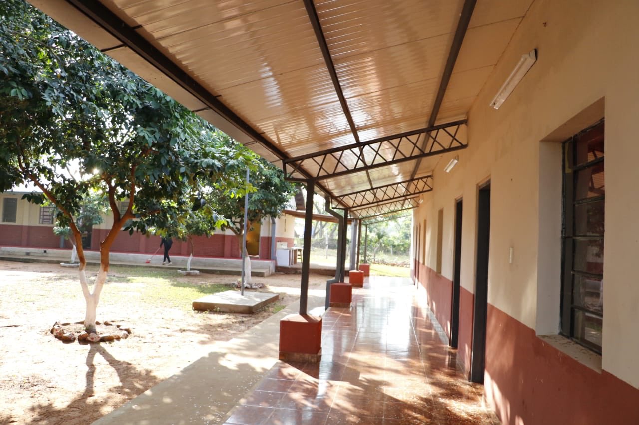 Regreso a clases presenciales será voluntario, flexible y en base a realidades epidemiológicas por zonas, afirma Petta
