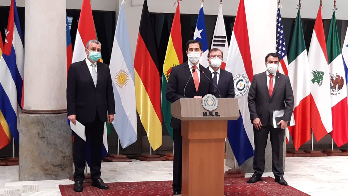 Ejecutivo veta proyecto de ley que incorpora gastos socioambientales de las Binacionales al PGN