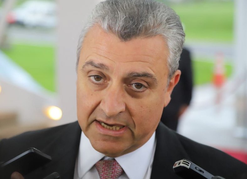 Villamayor está de acuerdo con posible interpelación a Denis Lichi