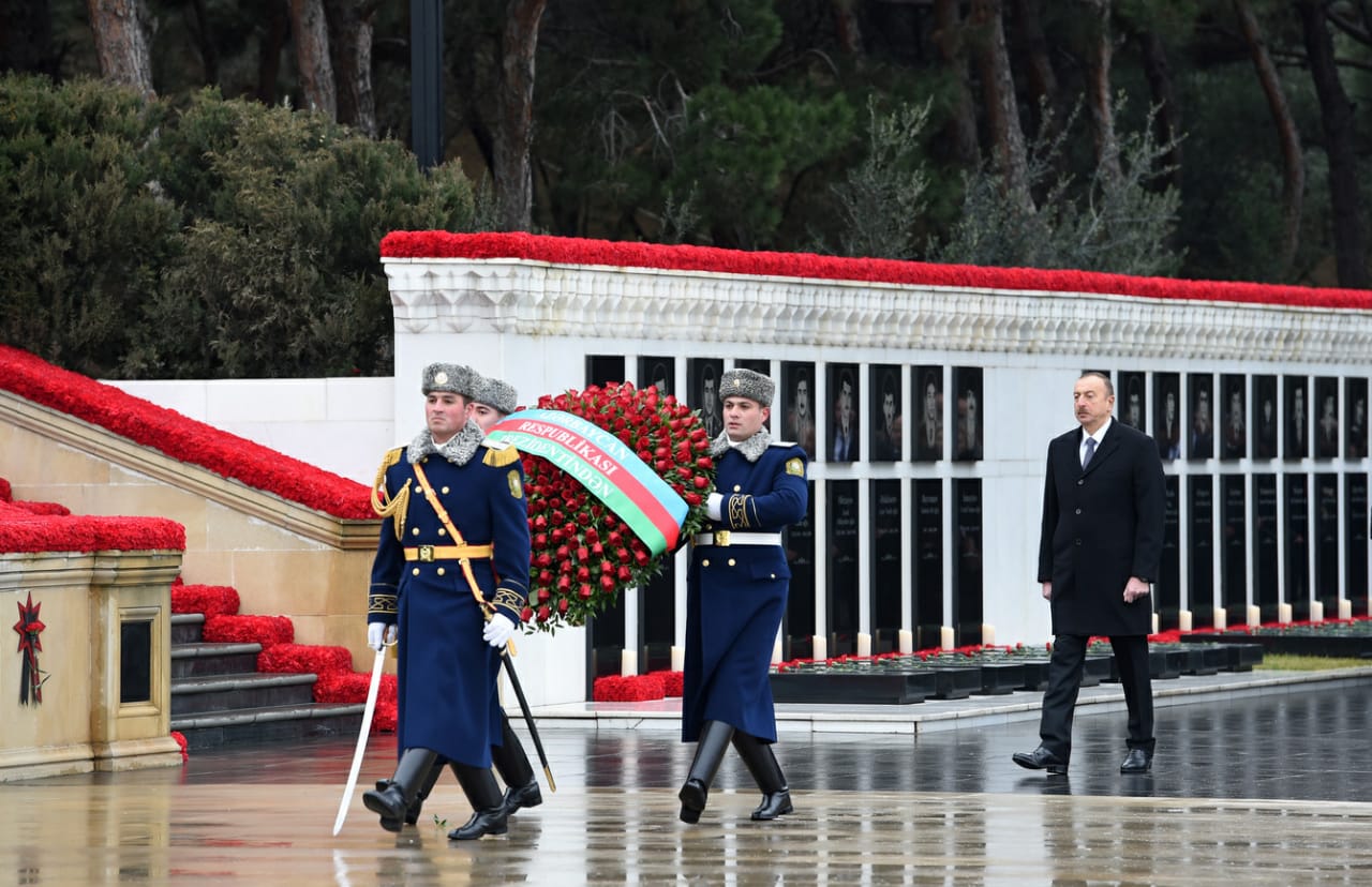 Conmemoran 31 aniversario del fin de la URSS en Azerbaiyán