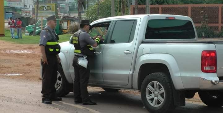 Documentos exigidos en controles de la Patrulla Caminera son aceptados en formato físico o digital, aclara MOPC