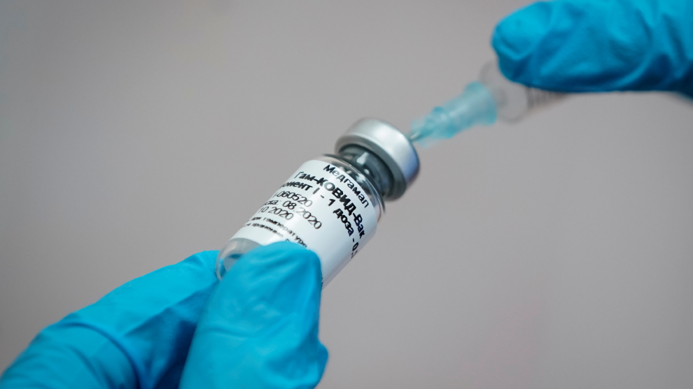 Aunque vacunas compradas por empresas privadas sean para Salud, igual deberán contar con registro sanitario