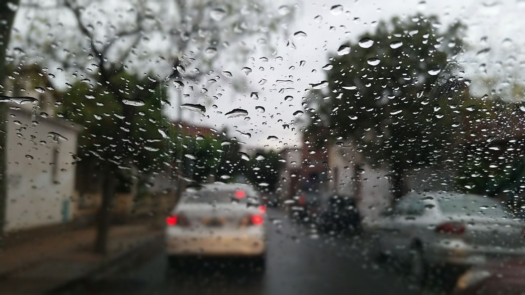 Meteorología anuncia viernes caluroso y con lluvias