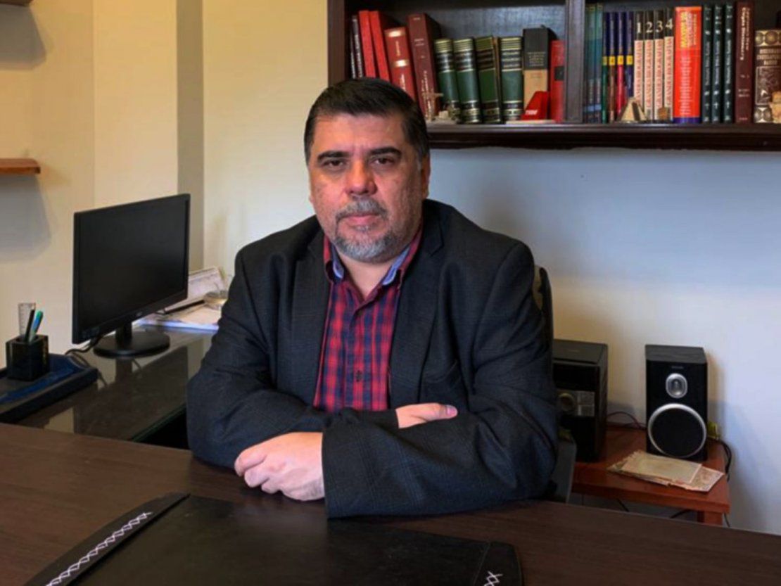 Julio Borba, nuevo ministro interino de Salud: “La prioridad ahora es conseguir medicamentos para terapia intensiva”