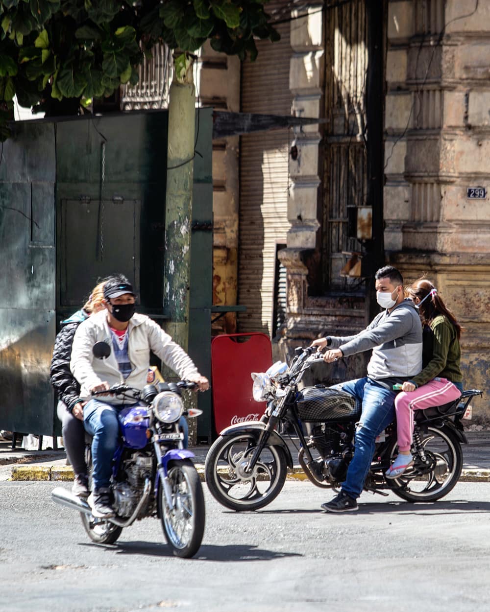Confirman más de 2.000 casos nuevos de coronavirus y otros 48 fallecidos